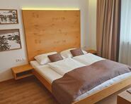 story-me-enjoy-monika-03