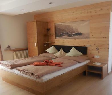 gallery-karin-neustiftvahrn-08