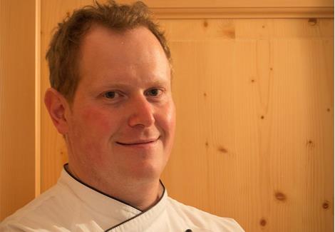 base-item__image lazyload